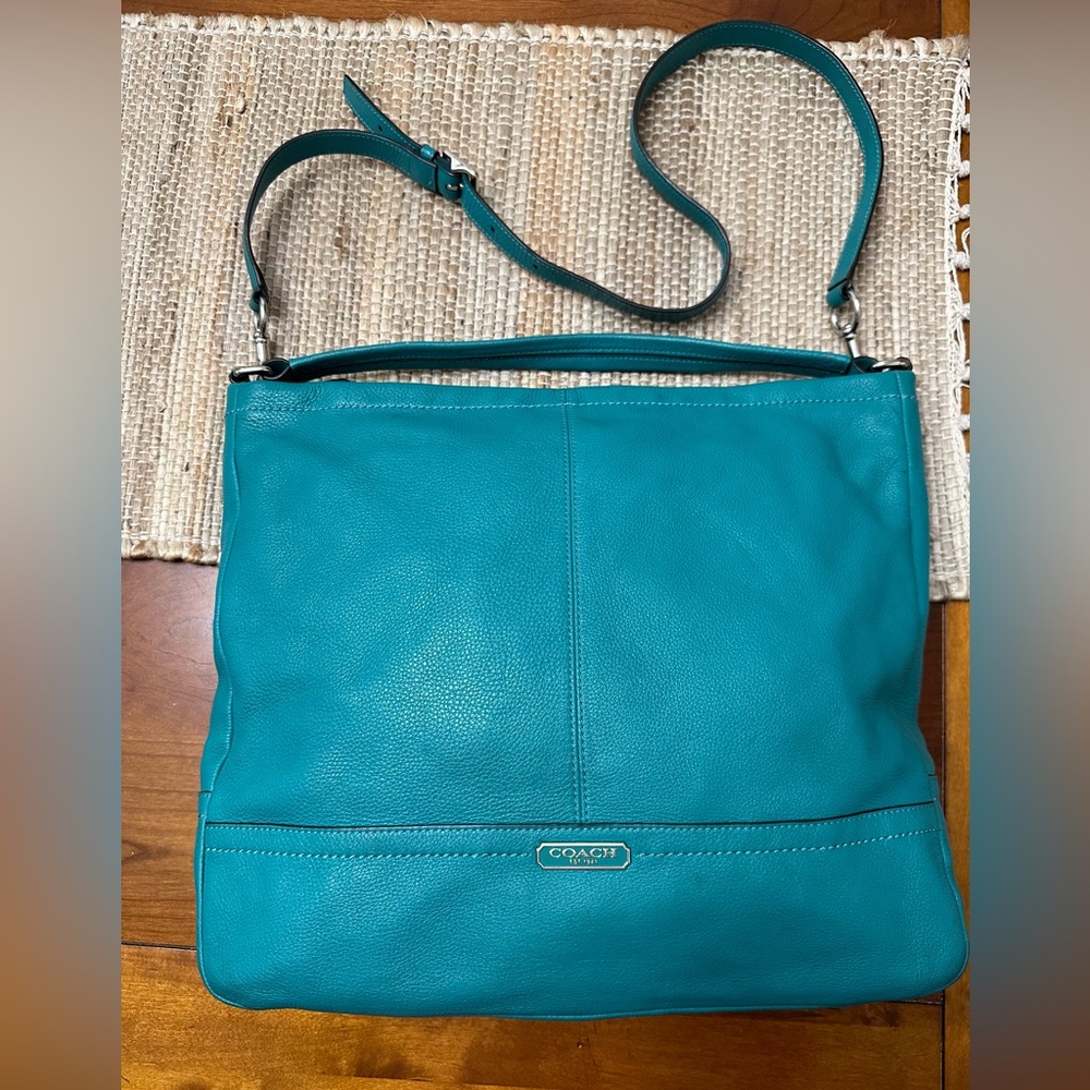 EUC Coach Leather Satchel Teal bag